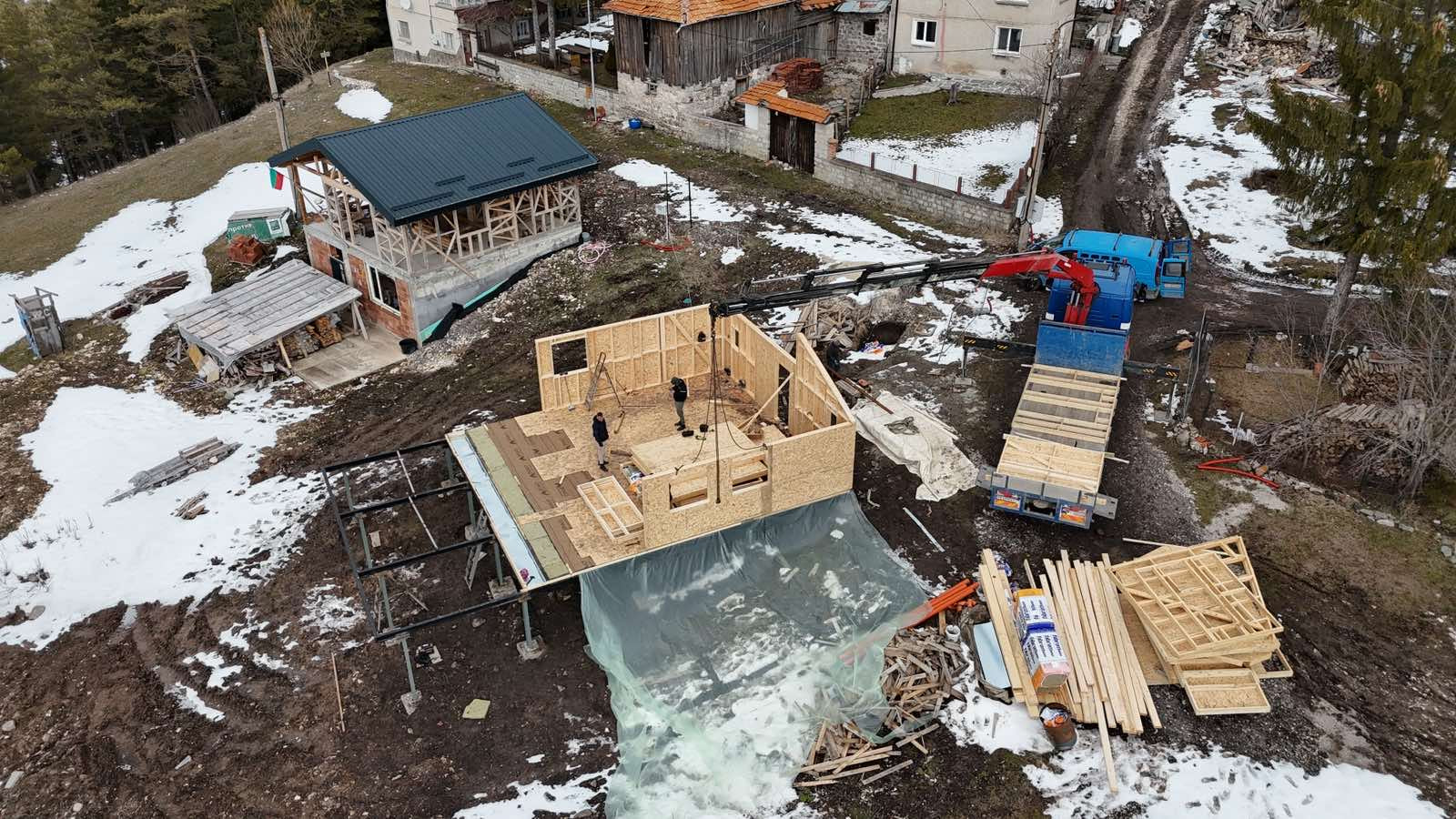 Дървена сглобяема къща на метална основа ''Андрей-1''-100м2